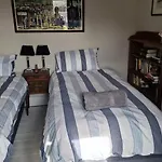 Stamford 2 Bed Character House Contractors Welcome