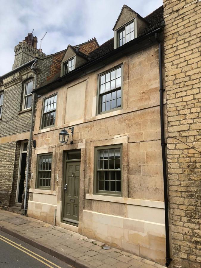Number 6 - Boutique Grade Ii Listed Townhouse Holiday home