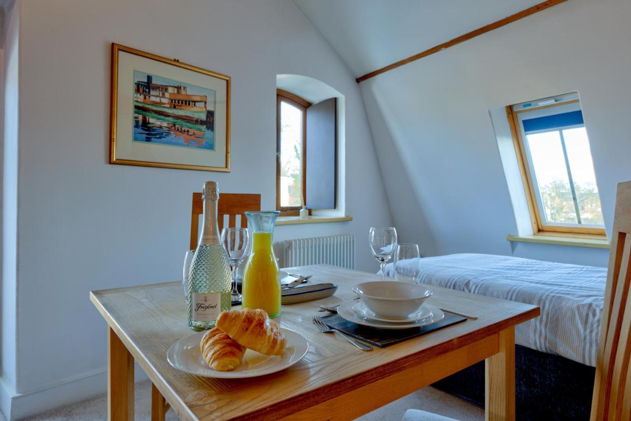 Apartment - Modern With Free Wifi *