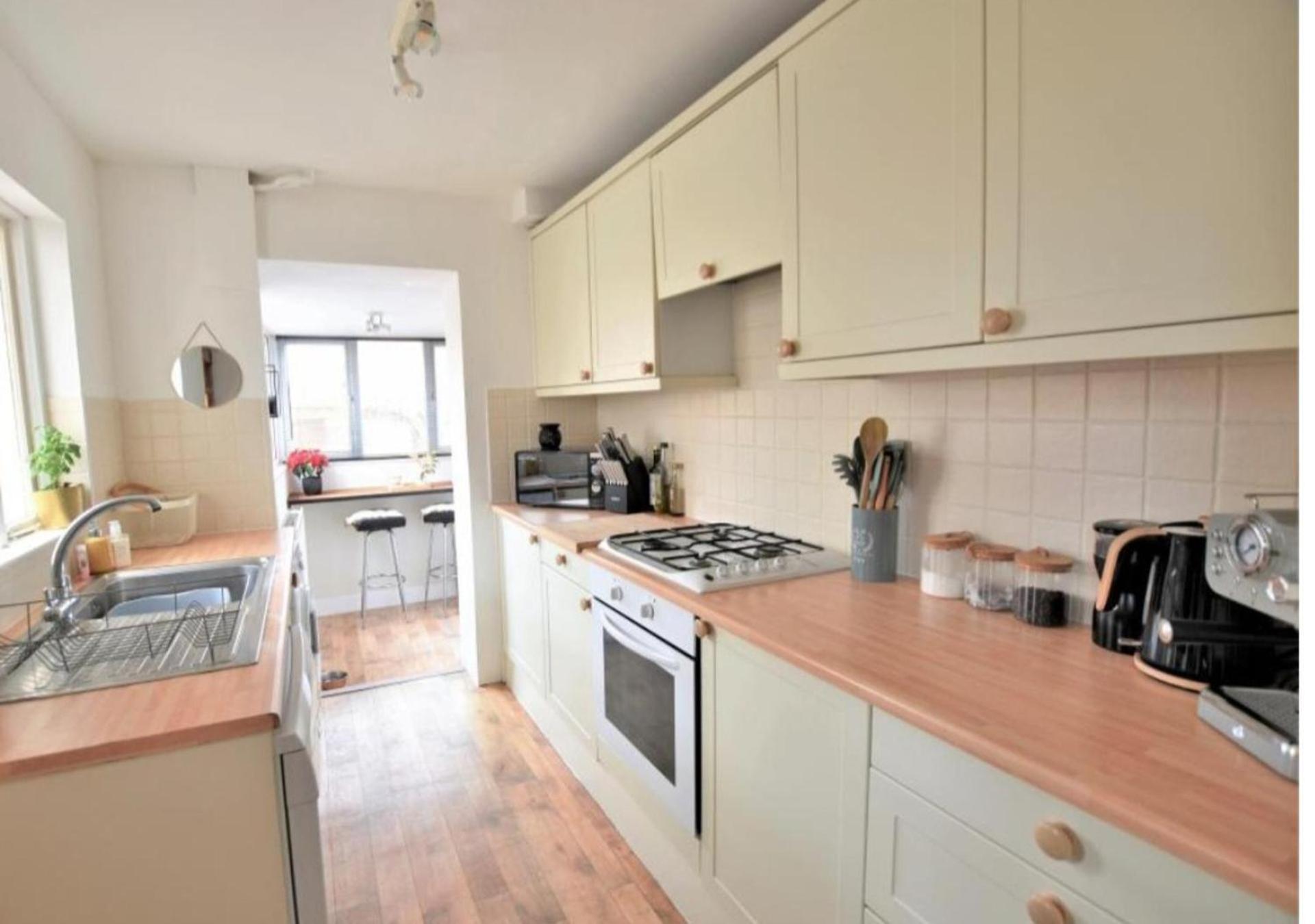 2 Bed Terraced House Or Work