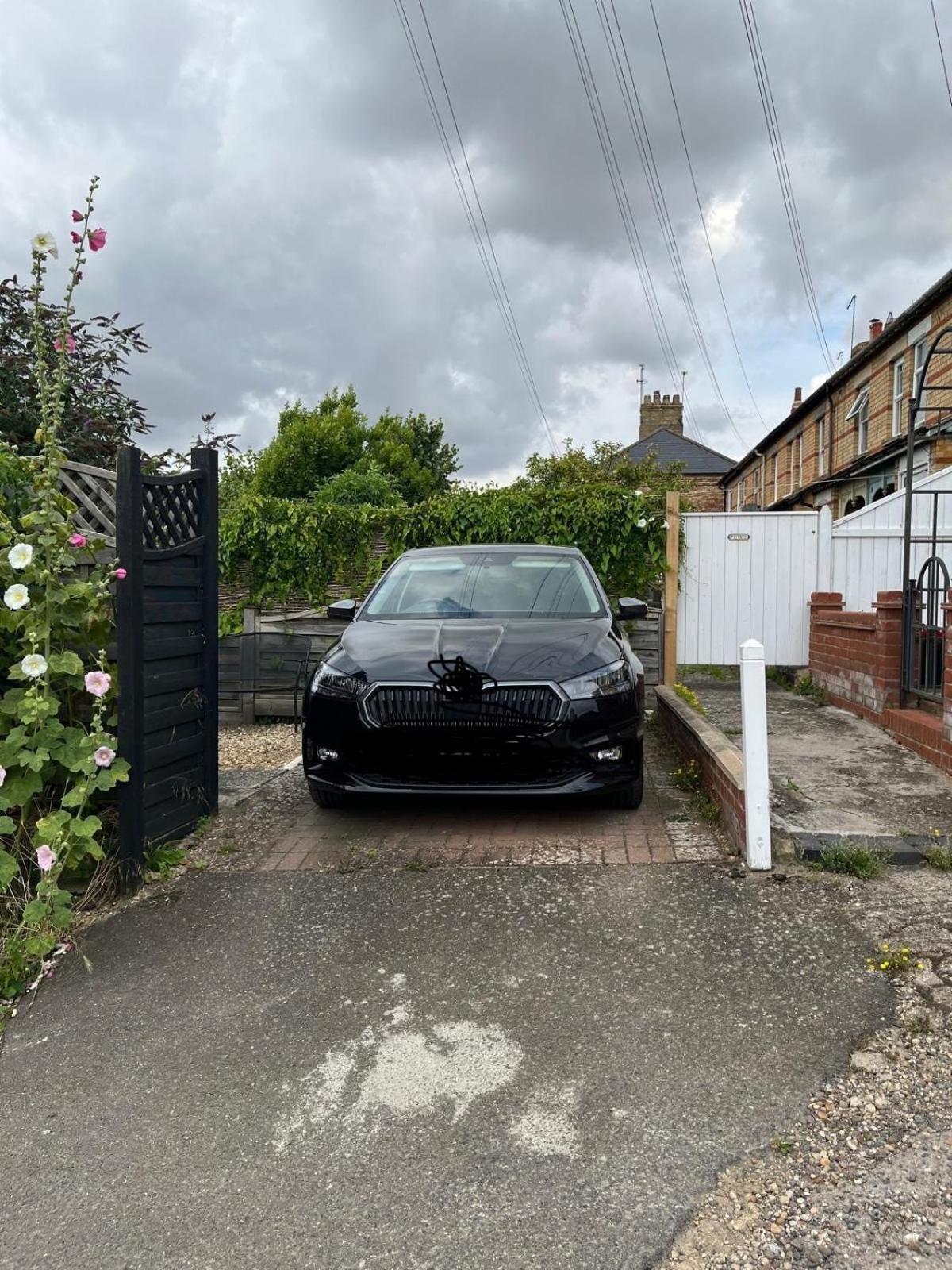 Hidden Gem In With Parking *