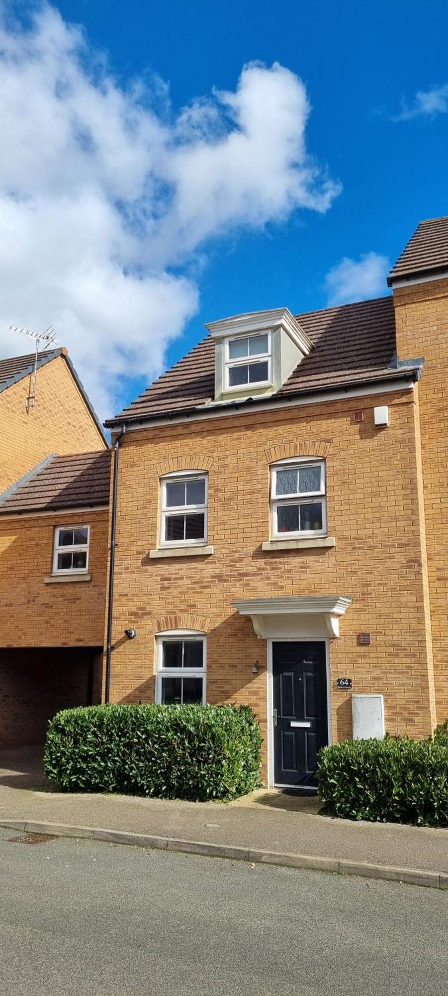 Holiday home Your 4 Bedroom Townhouse - Superking Bed Stamford