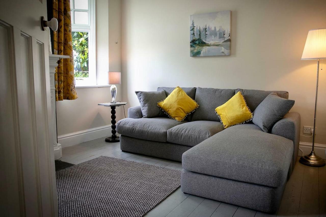 Holiday home 2 Bedroom With Parking *