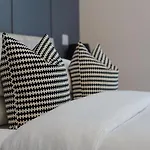 Rooms At The Exeter Arms Easton